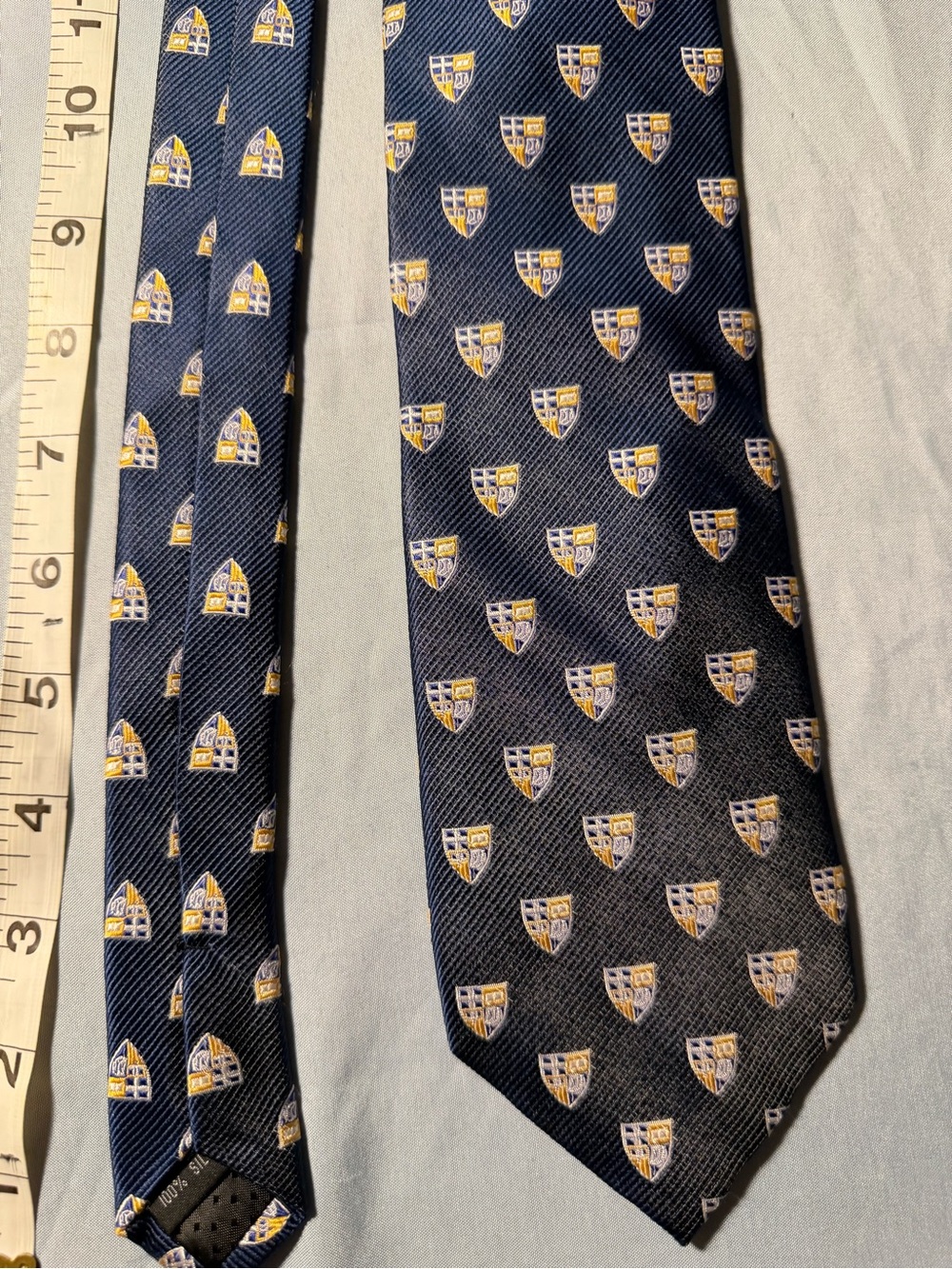 Navy Blue Scottish Shield Pattern Men's Tie - Zionetti Italian silk collection